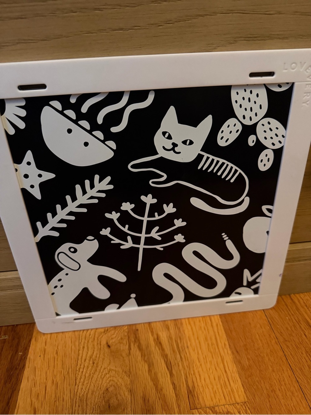 Lovevery Black & White Contrast Learning Panel and Mirror for Babies